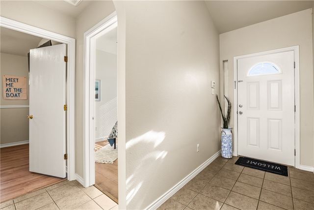 6630 Riding Wind Dr, Corpus Christi, TX 78414