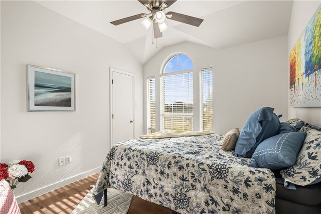 6630 Riding Wind Dr, Corpus Christi, TX 78414