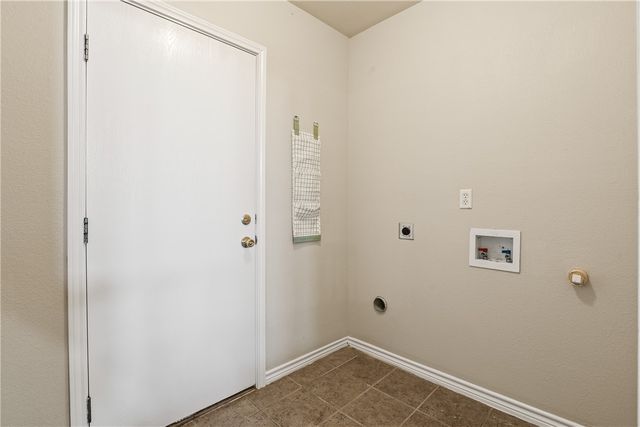 6630 Riding Wind Dr, Corpus Christi, TX 78414