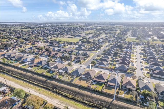 6630 Riding Wind Dr, Corpus Christi, TX 78414