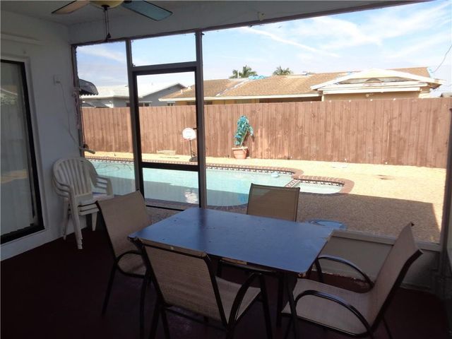 9571 Sunset Strip, Sunrise, FL 33322