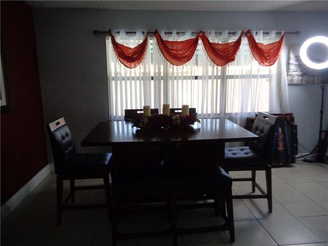 9571 Sunset Strip, Sunrise, FL 33322