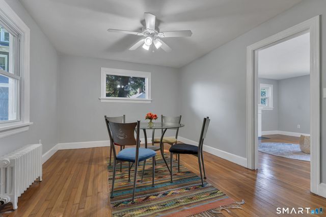 30 Crest Street, New London, CT 06320