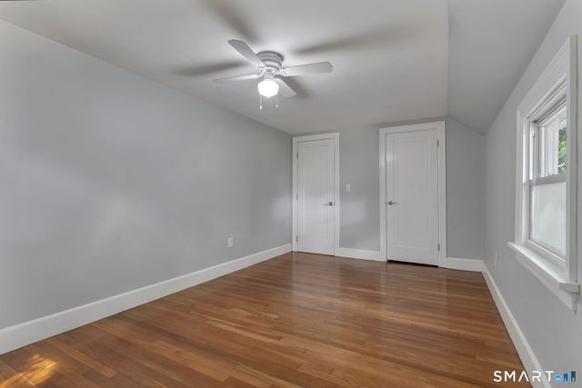 30 Crest Street, New London, CT 06320