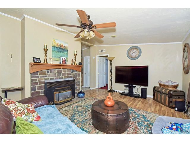 44 Southpark Rd, Florissant, CO 80816