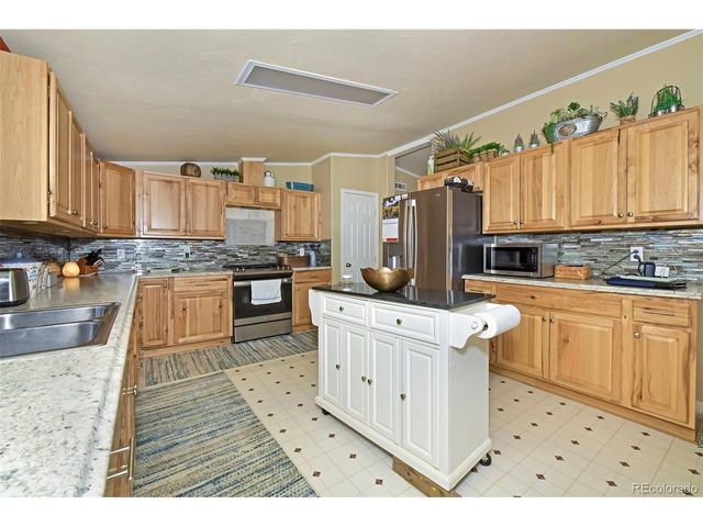 44 Southpark Rd, Florissant, CO 80816