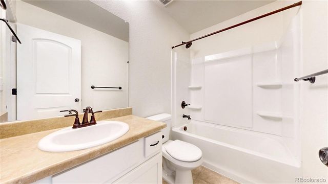 1723 Thrive Drive, Windsor, CO 80550
