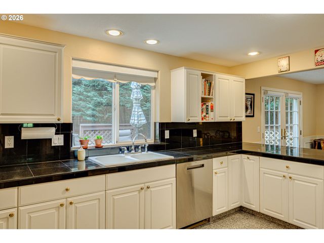 1215 Nw 76TH Cir, Vancouver, WA 98665