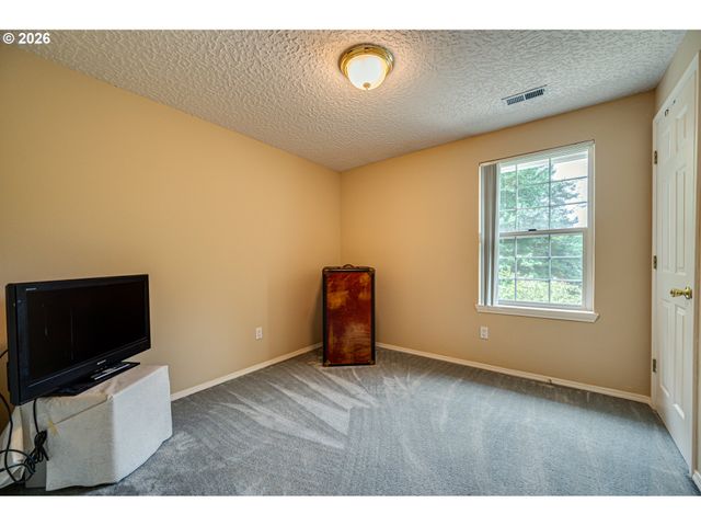 1215 Nw 76TH Cir, Vancouver, WA 98665