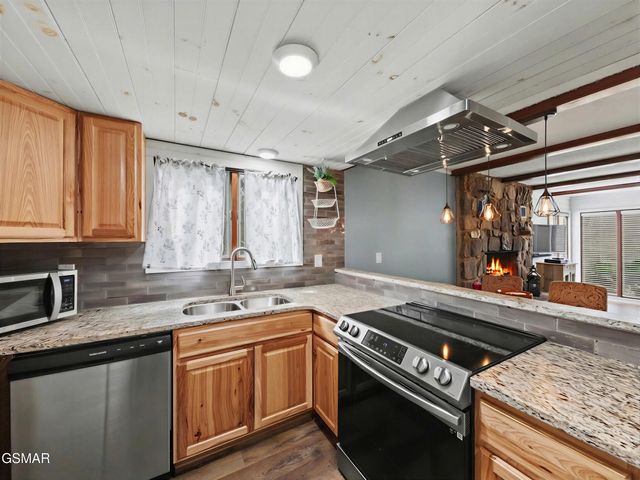 3815 E Parkway, Gatlinburg, TN 37738