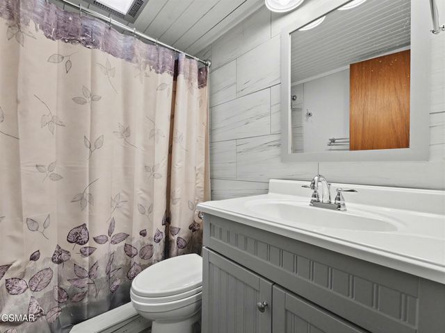 3815 E Parkway, Gatlinburg, TN 37738