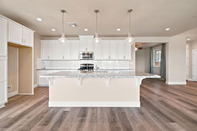 18006 Silver Springs Way, Lathrop, CA 95330