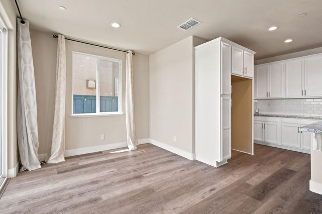 18006 Silver Springs Way, Lathrop, CA 95330
