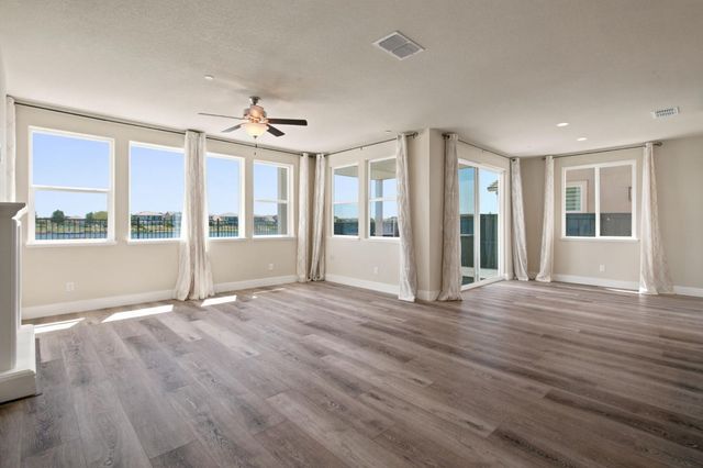 18006 Silver Springs Way, Lathrop, CA 95330