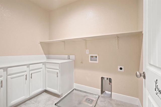 18006 Silver Springs Way, Lathrop, CA 95330