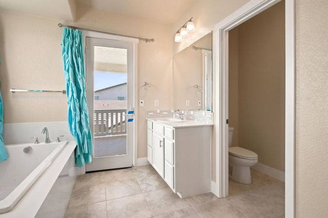 18006 Silver Springs Way, Lathrop, CA 95330