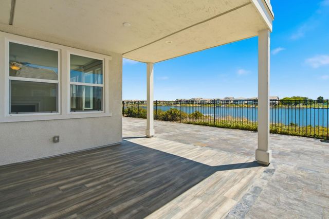 18006 Silver Springs Way, Lathrop, CA 95330