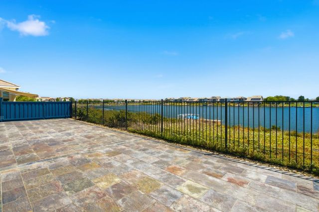 18006 Silver Springs Way, Lathrop, CA 95330