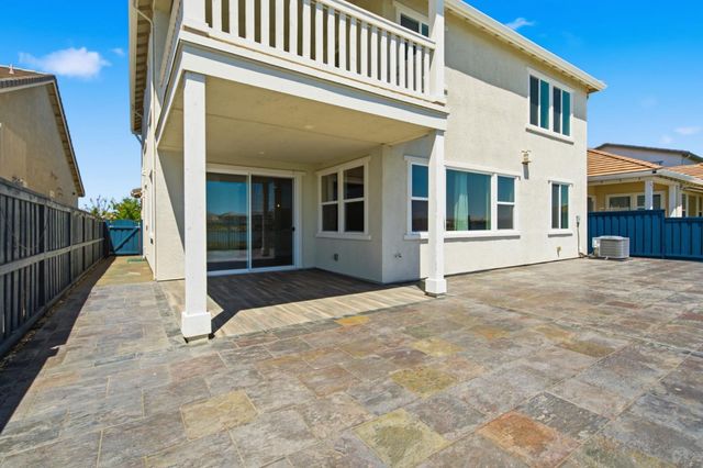 18006 Silver Springs Way, Lathrop, CA 95330