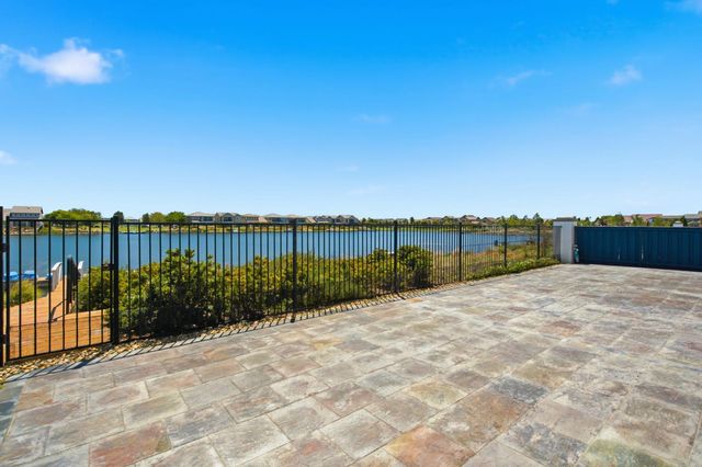 18006 Silver Springs Way, Lathrop, CA 95330