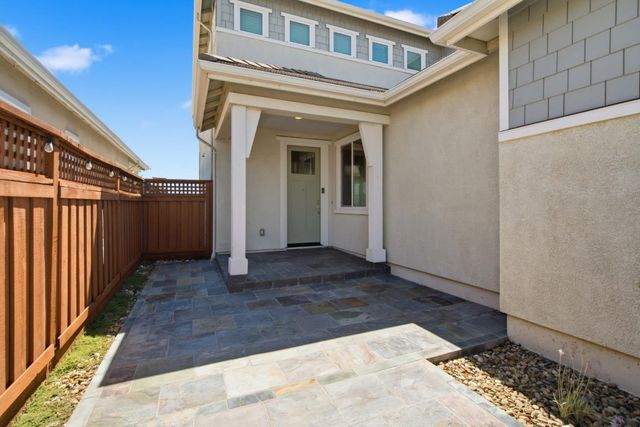 18006 Silver Springs Way, Lathrop, CA 95330
