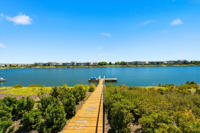 18006 Silver Springs Way, Lathrop, CA 95330
