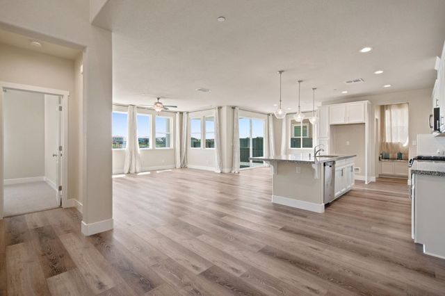 18006 Silver Springs Way, Lathrop, CA 95330