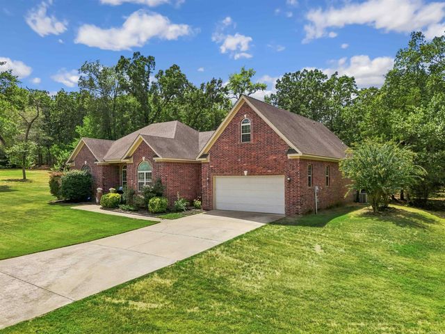 8 Royal Vista Cove, Greenbrier, AR 72058