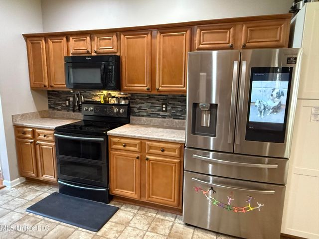 25 Dry Field Road, Byhalia, MS 38611