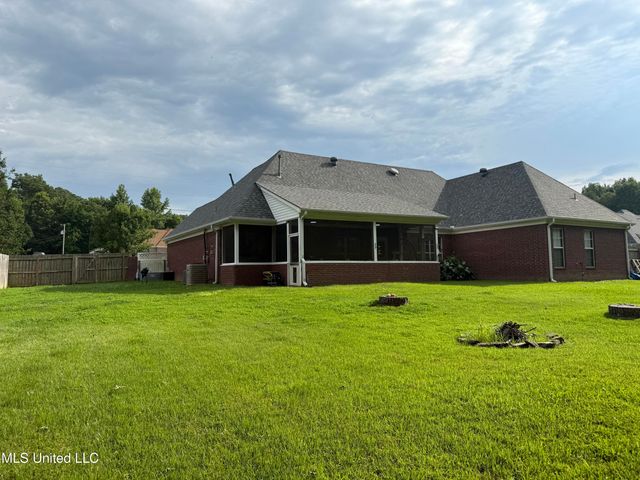 25 Dry Field Road, Byhalia, MS 38611