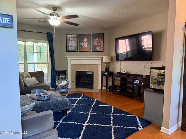 25 Dry Field Road, Byhalia, MS 38611