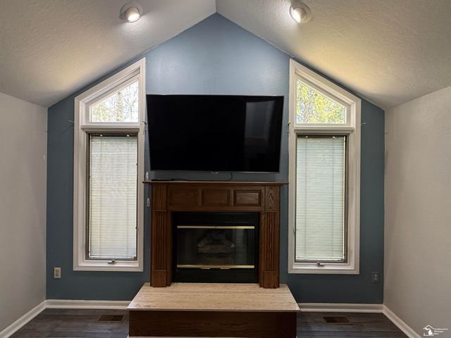 1412 Winding Way Road, Bedford Twp, MI 48182