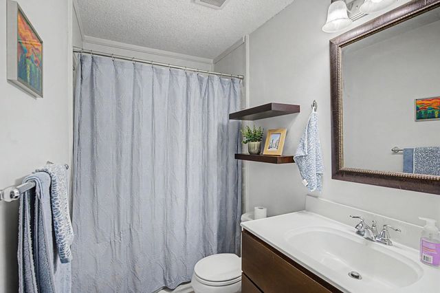 2030 Ridge Drive 32, Saint Louis Park, MN 55416