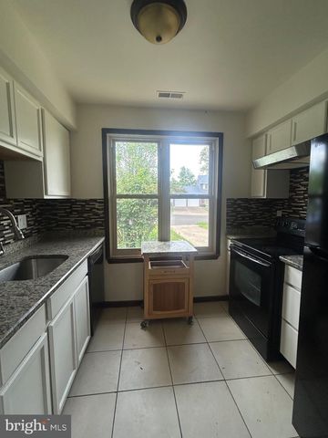 23 LAWRENCE LN, Westampton, NJ 08060