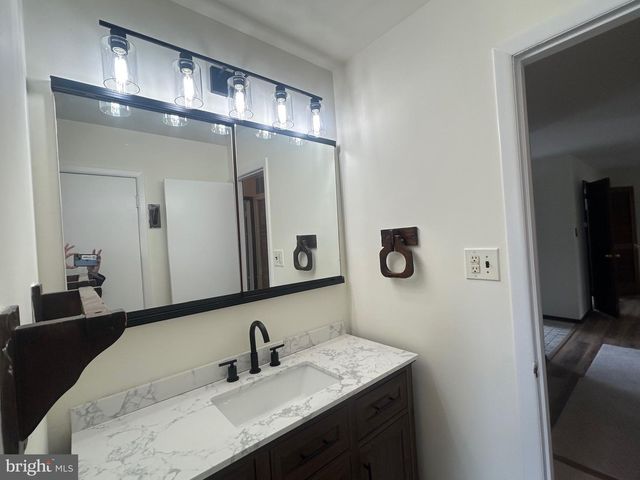 23 LAWRENCE LN, Westampton, NJ 08060