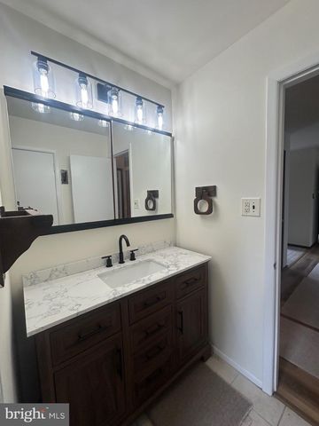 23 LAWRENCE LN, Westampton, NJ 08060