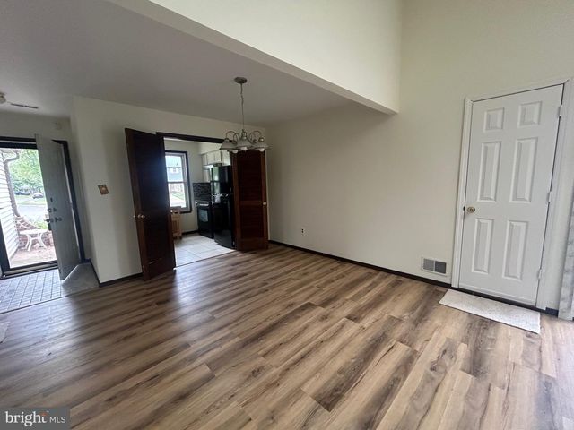 23 LAWRENCE LN, Westampton, NJ 08060