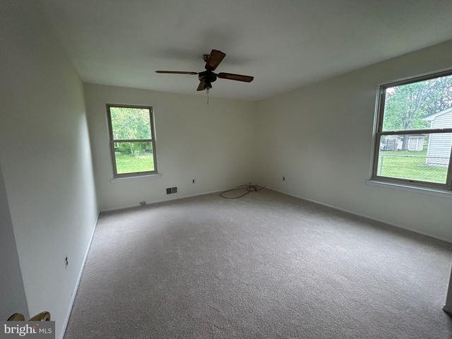 23 LAWRENCE LN, Westampton, NJ 08060