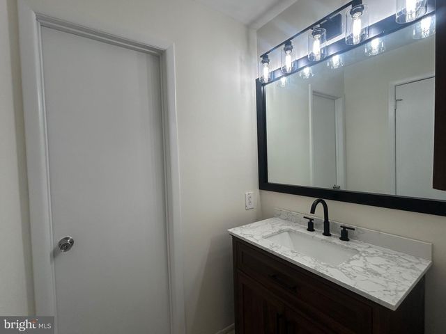 23 LAWRENCE LN, Westampton, NJ 08060