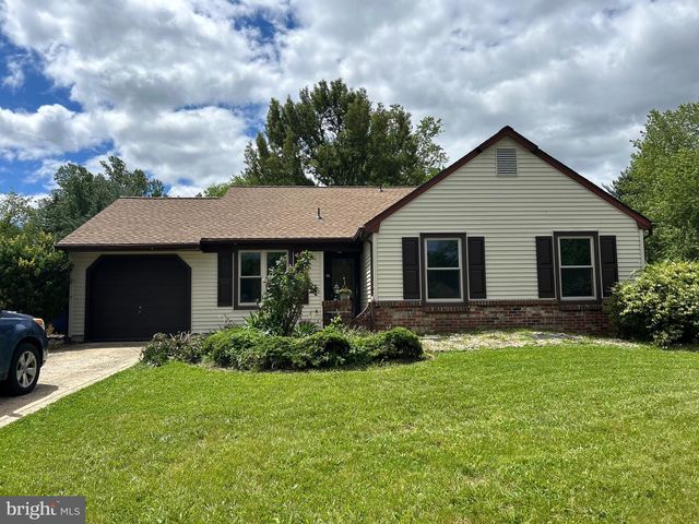 23 LAWRENCE LN, Westampton, NJ 08060