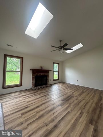 23 LAWRENCE LN, Westampton, NJ 08060