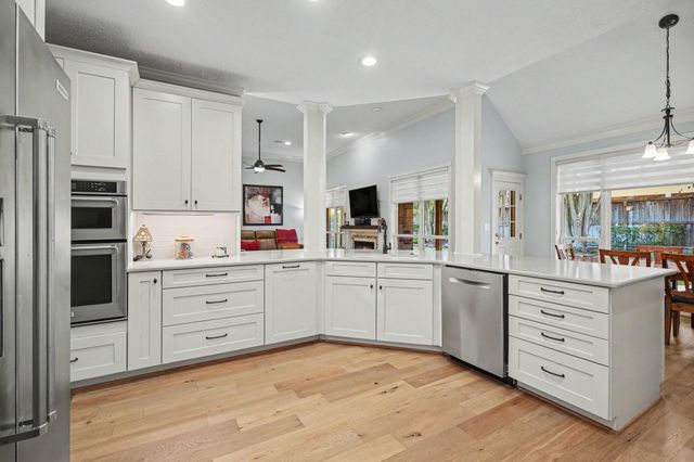 903 Live Oak Lane, Seabrook, TX 77586