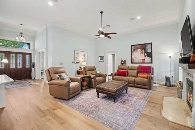 903 Live Oak Lane, Seabrook, TX 77586