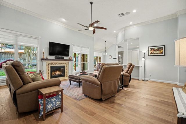 903 Live Oak Lane, Seabrook, TX 77586