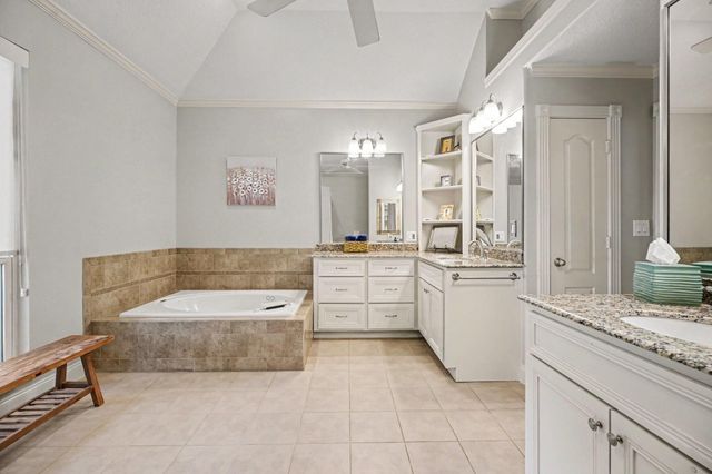 903 Live Oak Lane, Seabrook, TX 77586