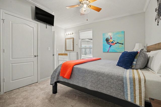 903 Live Oak Lane, Seabrook, TX 77586