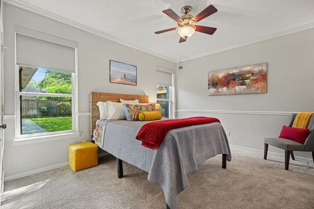 903 Live Oak Lane, Seabrook, TX 77586