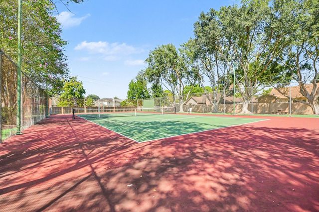 903 Live Oak Lane, Seabrook, TX 77586