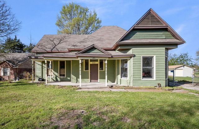 501 S Boyce Drive, Garrett, TX 75119