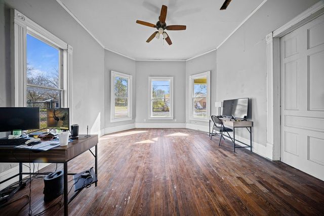 501 S Boyce Drive, Garrett, TX 75119